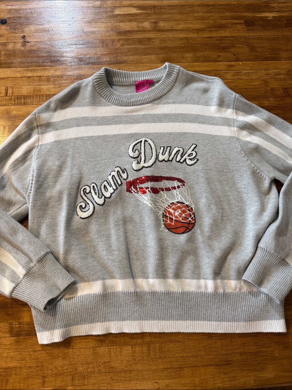 Queen Of Sparkles Grey/Red Slam Dunk Sweater  Sz Med (15)
